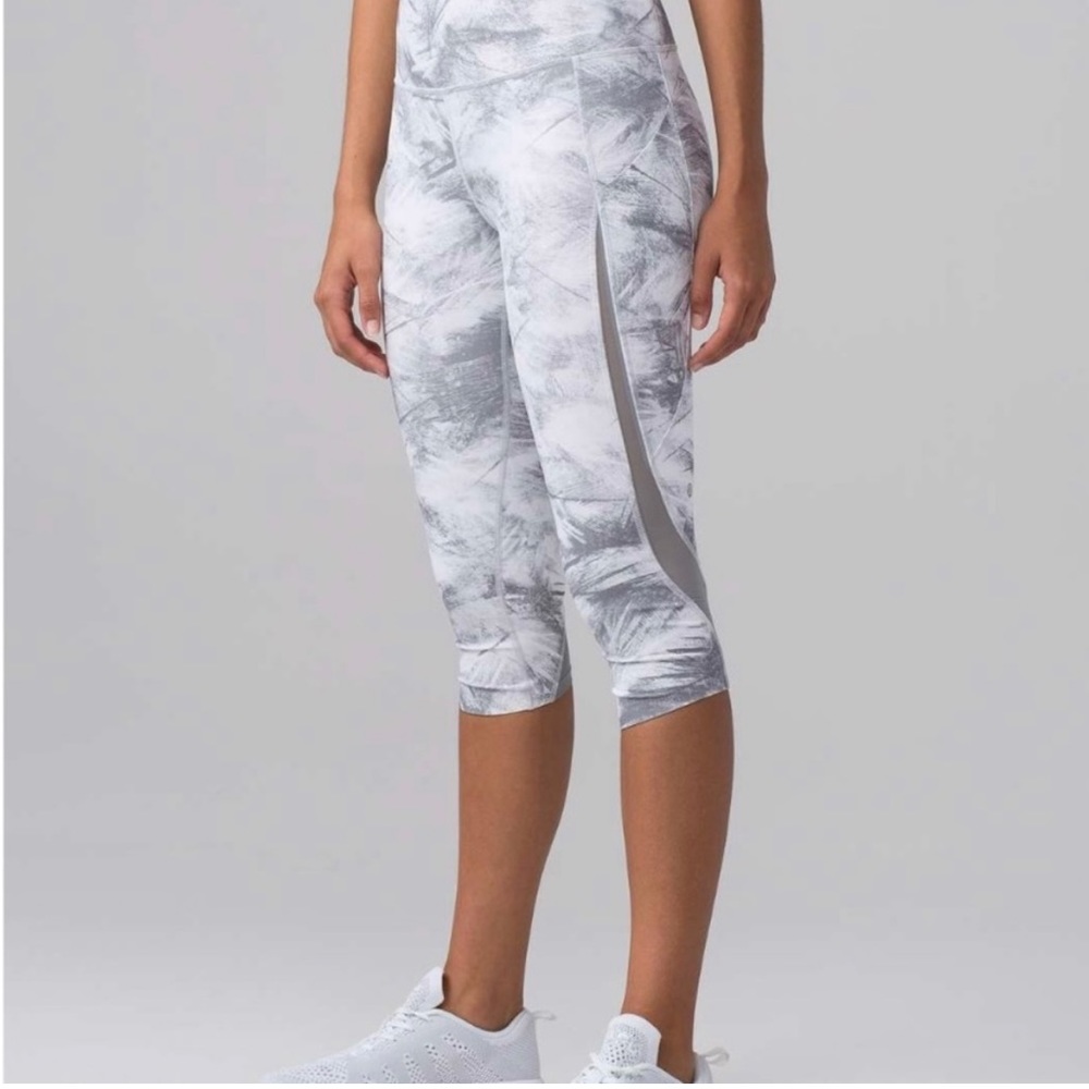 LULULEMON white and gray marble cropped leggings with mesh side